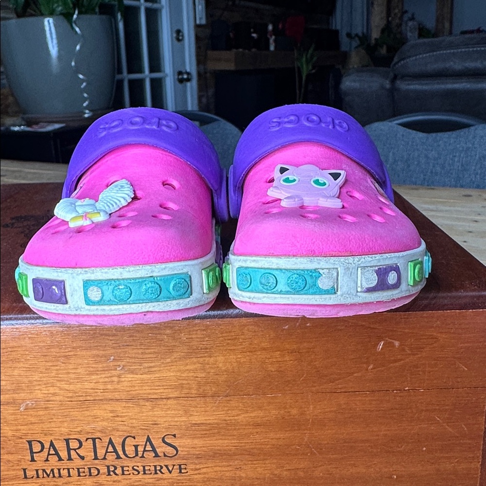 Crocs Girls Sz 6 C 7 pink - Picture 2 of 8